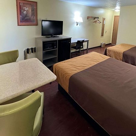 Rodeway Inn Moriarty Eksteriør bilde